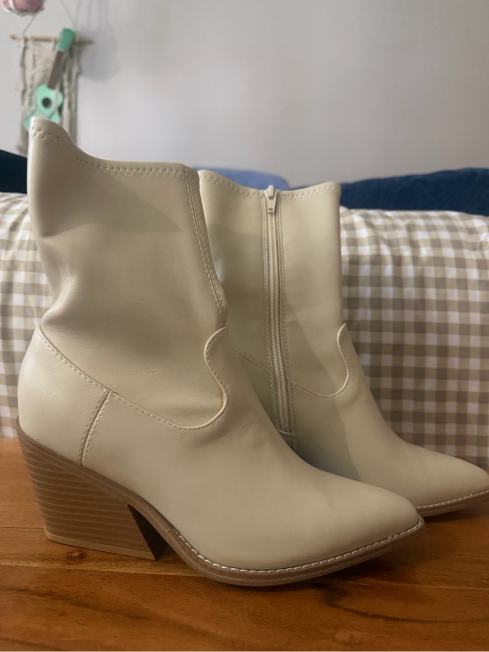 Universal Thread Cream Western-Inspired Stacked Heel Ankle Boots